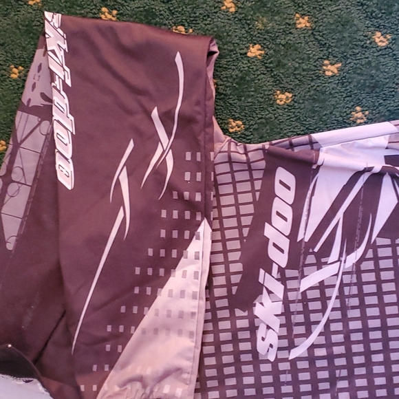 Large Men's Ski-doo long sleeve - Picture 3 of 4